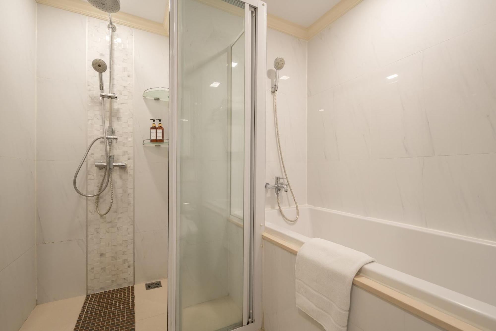 Syama Hana Executive Apartments Thonglor バンコク都 エクステリア 写真